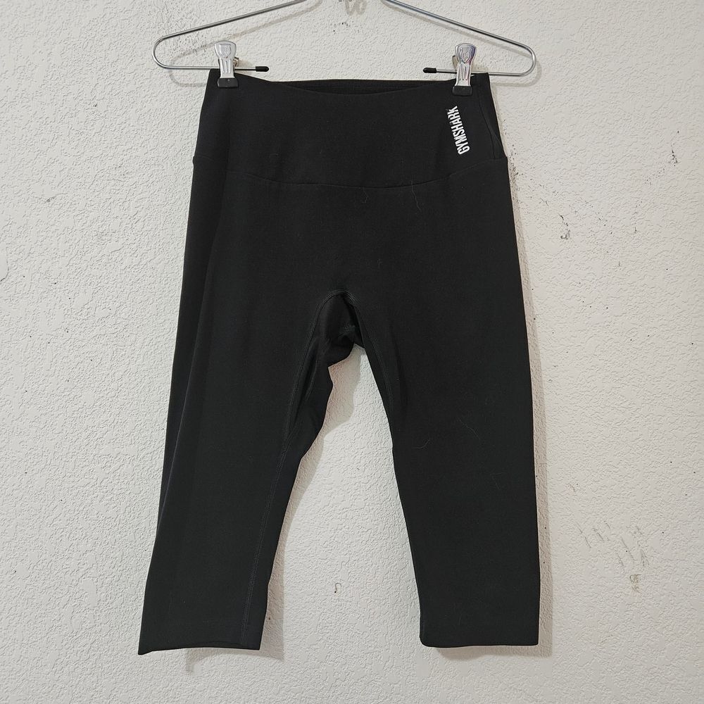 Gymshark Black Cropped Leggings